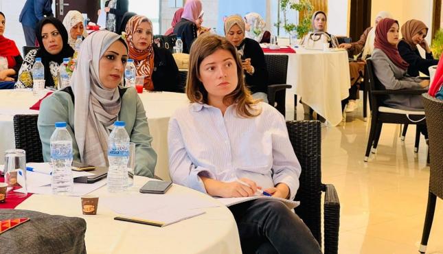 ورشة عمل نفذتها مؤسسة فلسطينيات اليوم بعنوان فضاء رقمي آمن للنساء.jfif