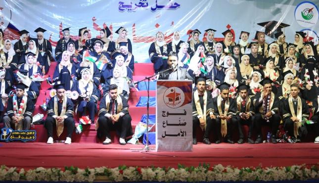 التجمع الإعلامي يحتفي بكوكبة من خريجي الإعلام بجامعات غزة 15.jpg