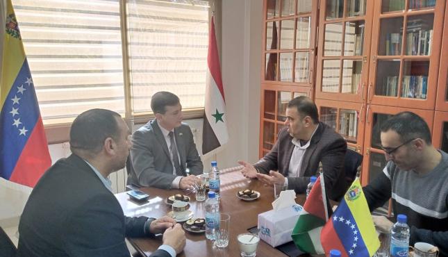 وفد من الجهاد يلتقي السفير الفنزويلي في دمشق (3).jfif