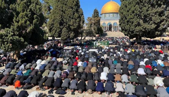 صلاة الجمعة بالأقصى