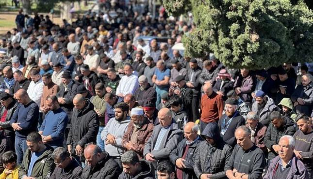 صلاة الجمعة بالأقصى