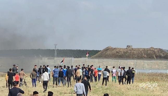 مظاهرة شرق ملكة على الحدود مع غزة.jpg