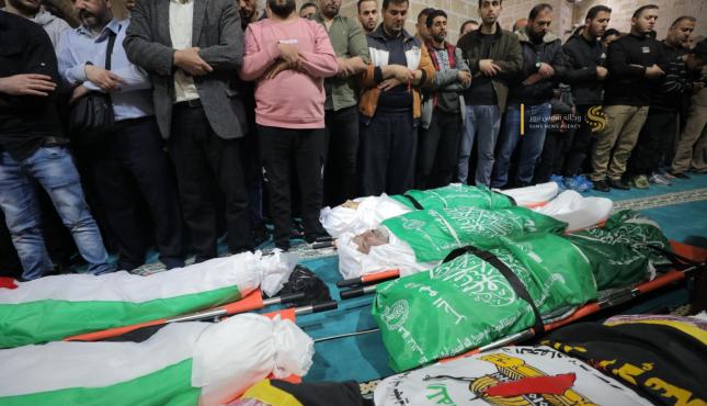 تشييع جثمان الشهيد القائد خليل البهيتني وعدد من أبناء شعبنا (18).jpg