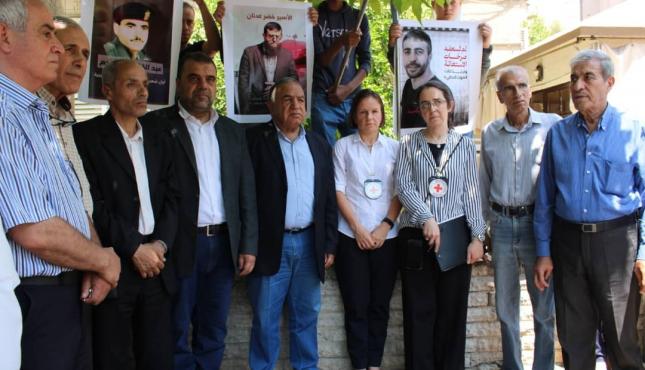 وقفة في دمشق دعمًا واسنادًا للأسرى الفلسطينيين في سجون الاحتلال وعلى رأسهم الأسير المريض دقة 13.jfif