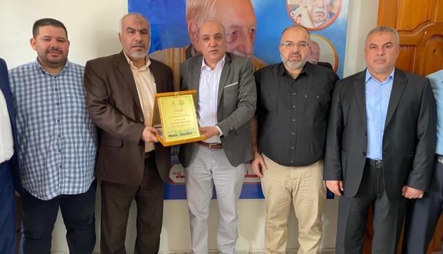 الجبهة الشعبية القيادة العامة تستقبل وفداً قيادياً من حركة حماس في مكتبها بغزة 5.jpg