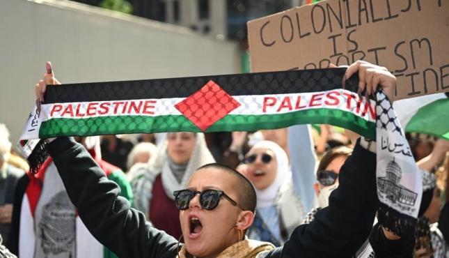 مظاهرات في نيويورك أمريكا دعماً لغزة وتنديداً بالعدوان الإسرائيلي (2).jfif