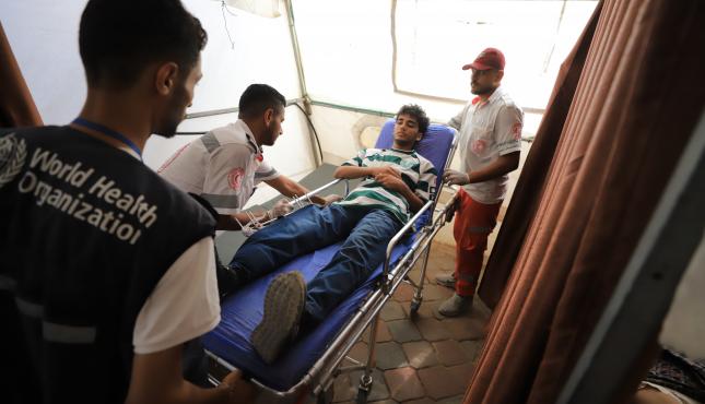 الهلال الأحمر الفلسطيني يُشارك في إجلاء 110 مريضًا من غزة إلى الإمارات للعلاج