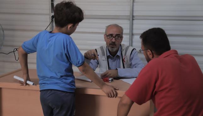 الهلال الأحمر يفتتح عيادة السرايا  للرعاية الأولية في غزة