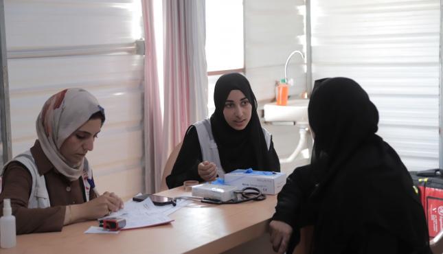 الهلال الأحمر يفتتح عيادة السرايا  للرعاية الأولية في غزة