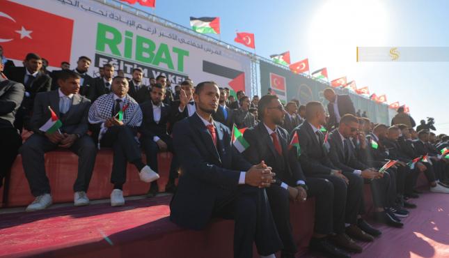 منظمة الرباط التركية تنظم حفل زواج جماعي لـ 203 عريس من غزة (17).jpeg