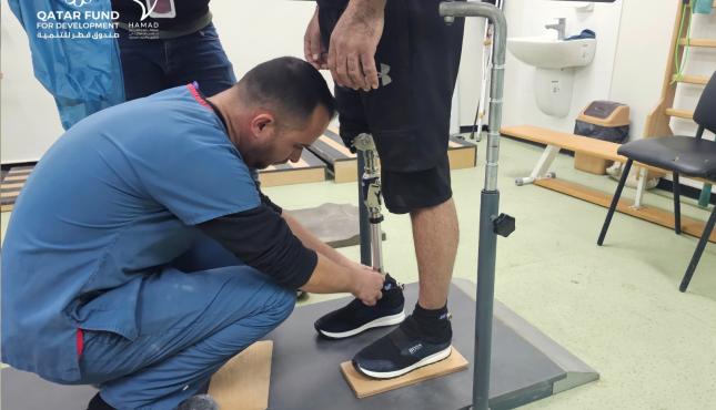 بالصور مستشفى حمد يستأنف العمل بمقره الرئيسي شمال غزة ويفتتح فرعا جديدا جنوب القطاع