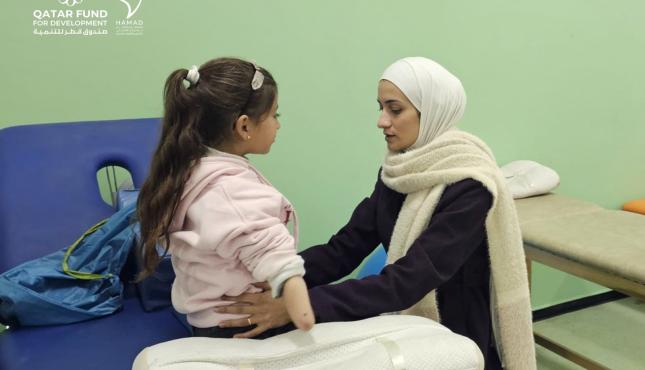 بالصور مستشفى حمد يستأنف العمل بمقره الرئيسي شمال غزة ويفتتح فرعا جديدا جنوب القطاع