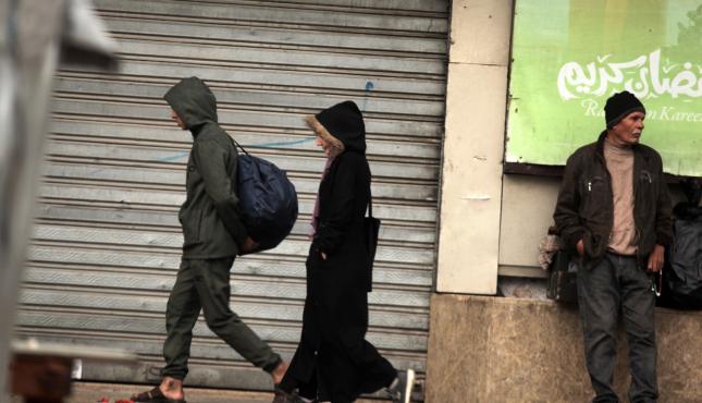 منخفض جوي .. الأمطار تغرق الخيام