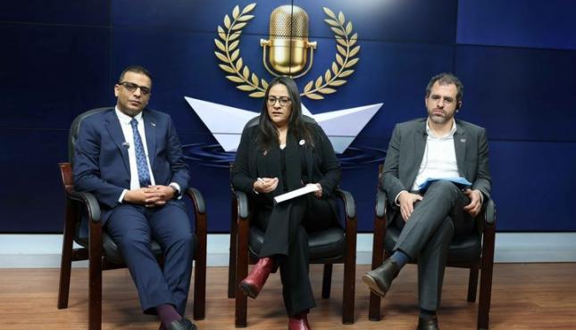 اذاعة هنا غزة (8).jpg