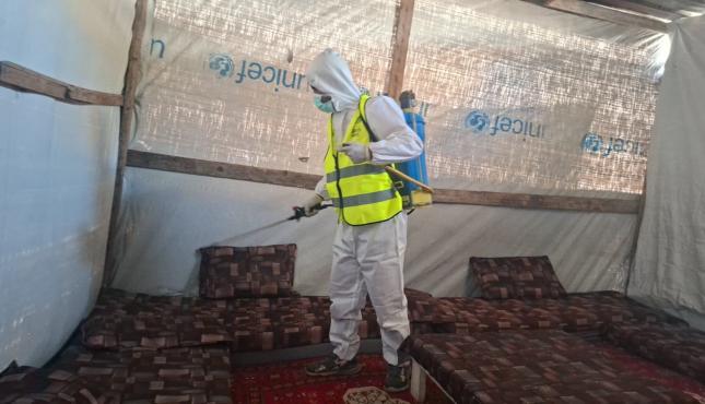 بالصور: مؤسسة هدائي تطلق حملة لمكافحة البعوض والبراغيت في رفح وخانيونس