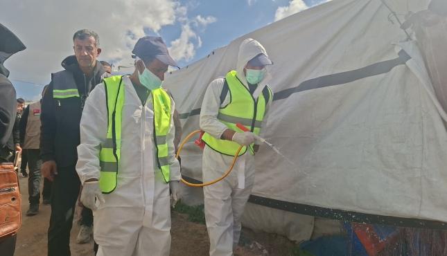 بالصور: مؤسسة هدائي تطلق حملة لمكافحة البعوض والبراغيت في رفح وخانيونس