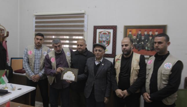 بالصور توقيع اتفاقية لإنشاء مخيم إيواء موظفي بلدية غزة