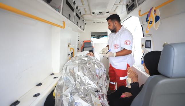 الهلال الأحمر يشارك في دفعة جديدة من الإجلاء الطبي لمرضى غزة عبر رفح 