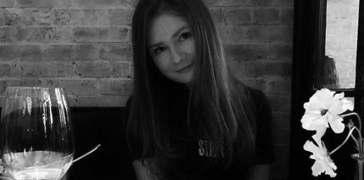 الفتاة المحتالة