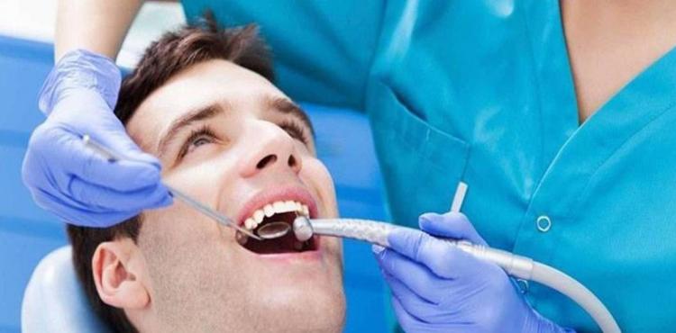 طبيب الأسنان.jpg