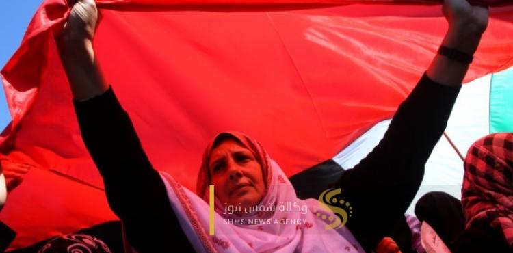 المرأة الفلسطينية - فلسطين - مظاهرة - مسيرة.jpg