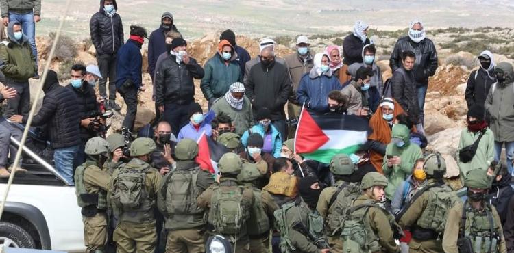 قمع مسيرة جنوب الخليل.jpg