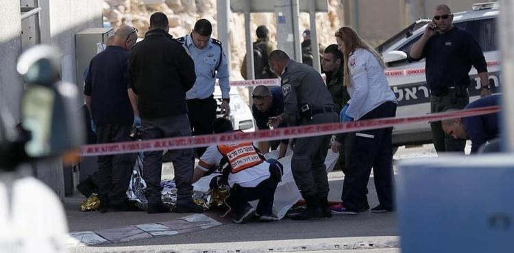 الاحتلال يعدم شابا.jpg