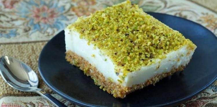 طريقة عمل حلوى عيش السرايا