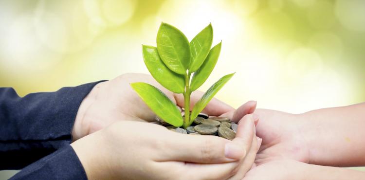 فضل الصدقة في شهر رمضان.jpg