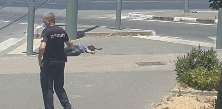 عملية طعن في حي الشيخ جراح