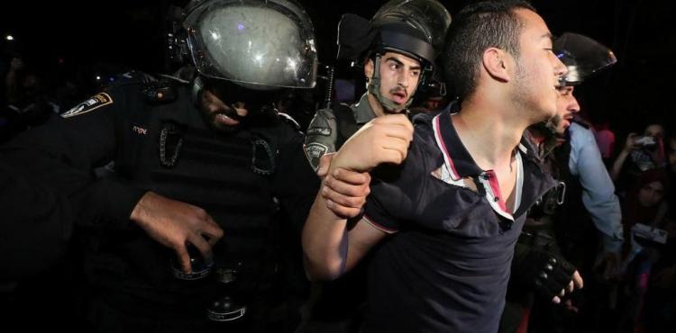 الاعتداء على الشبان في حي الشيخ جراح ‫(1)‬ ‫‬.jpeg