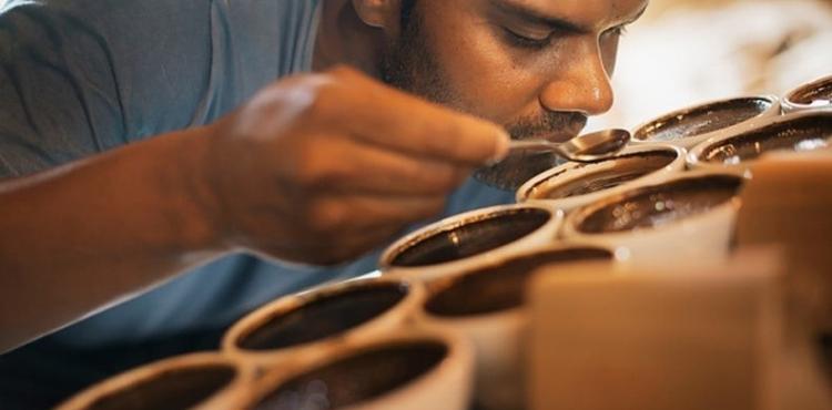 رائحة القهوة.jpg