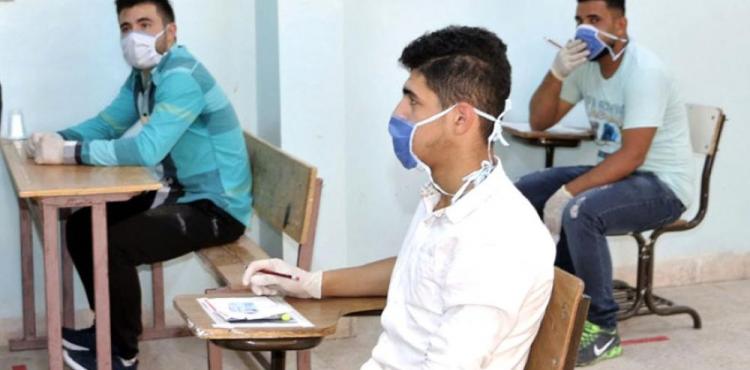 طلاب الثانوية العامة.jpg