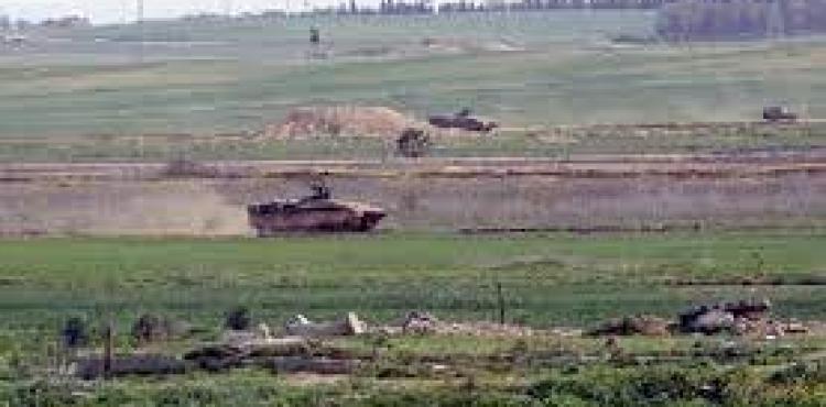 قوات الاحتلال تستهدف المزارعين.jpg