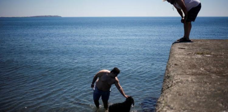 بحر في كندا.jpg