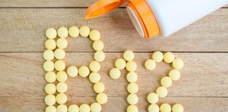 فيتامين ب 12.jpg