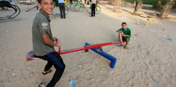 أطفال غزة يمرحون (2).jpg