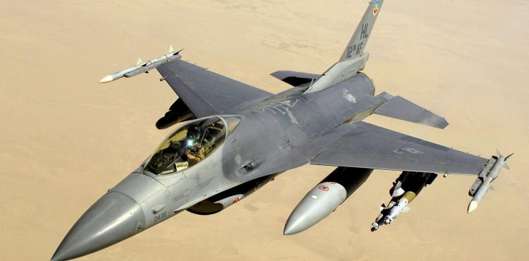 طائرة إف16.jpg
