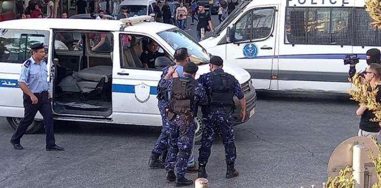 اعتقال السلطة للنشطاء.jpg