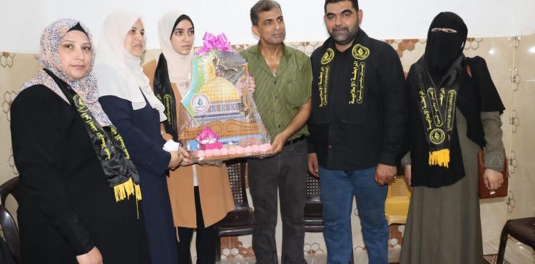 الإطار النسوي للجهاد يشارك في حملة زيارات الطلبة المتفوقين في الثانوية العامة ‫(30060425)‬ ‫‬.jpg