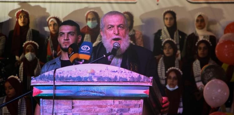 الشيخ نافذ عزام.jpg