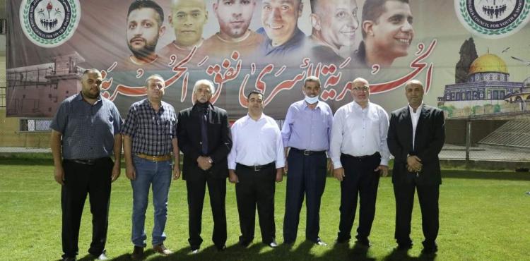 جدارية أبطال نفق الحرية.jpg