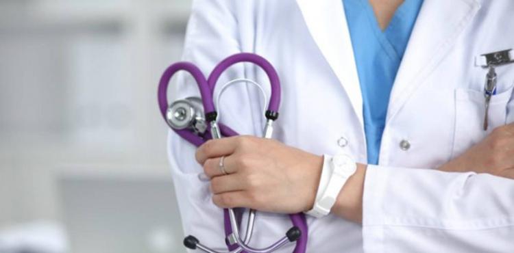 سكرتيرة طبية.jpg