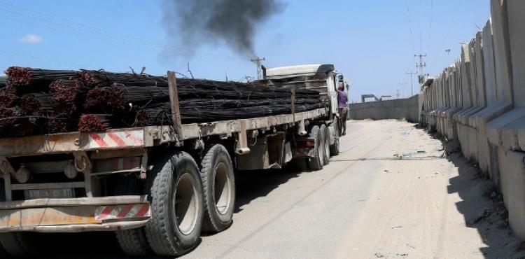 دخول الحديد عبر كرم ابو سالم.jpg