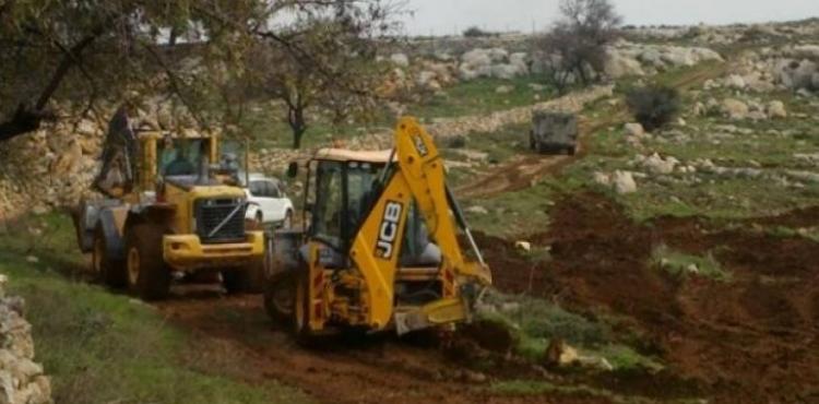 تجريف أراضي زراعية بطولكرم.jpg