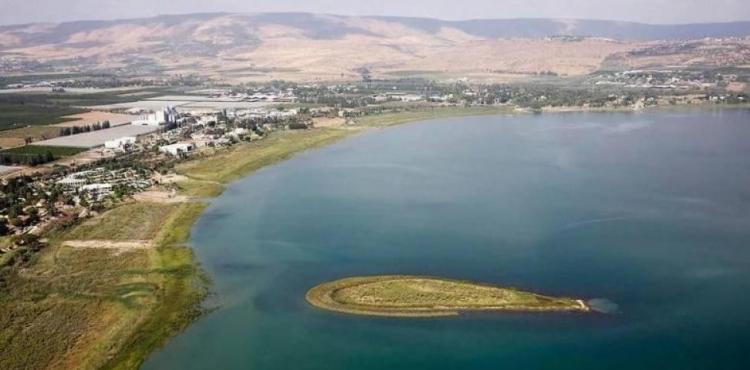 بحيرة طبريا.jpg