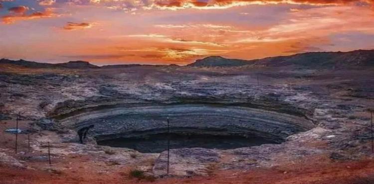 كهف الرعب.jpg