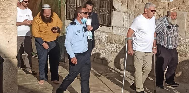 مستوطنون يقتحمون الأقصى ‫(1)‬.jpg