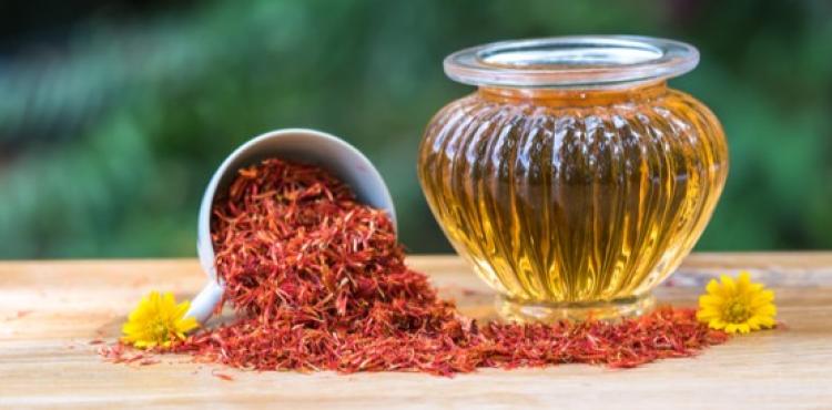 زيت الزعفران.jpg