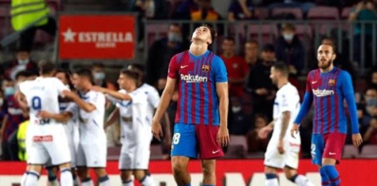 برشلونة يسقط.jpg